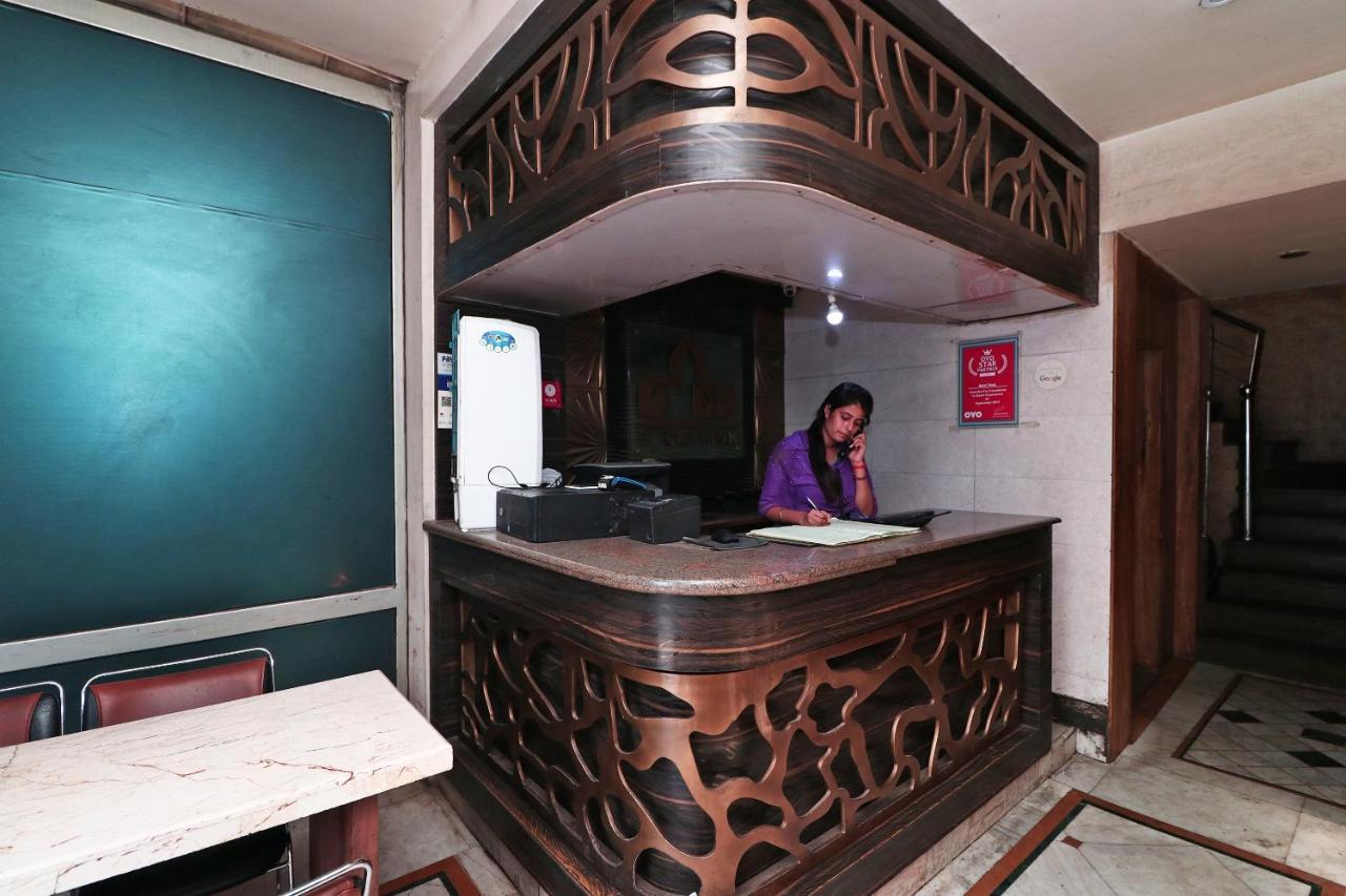 首都o 12172迪普高级酒店 坎普尔 外观 照片