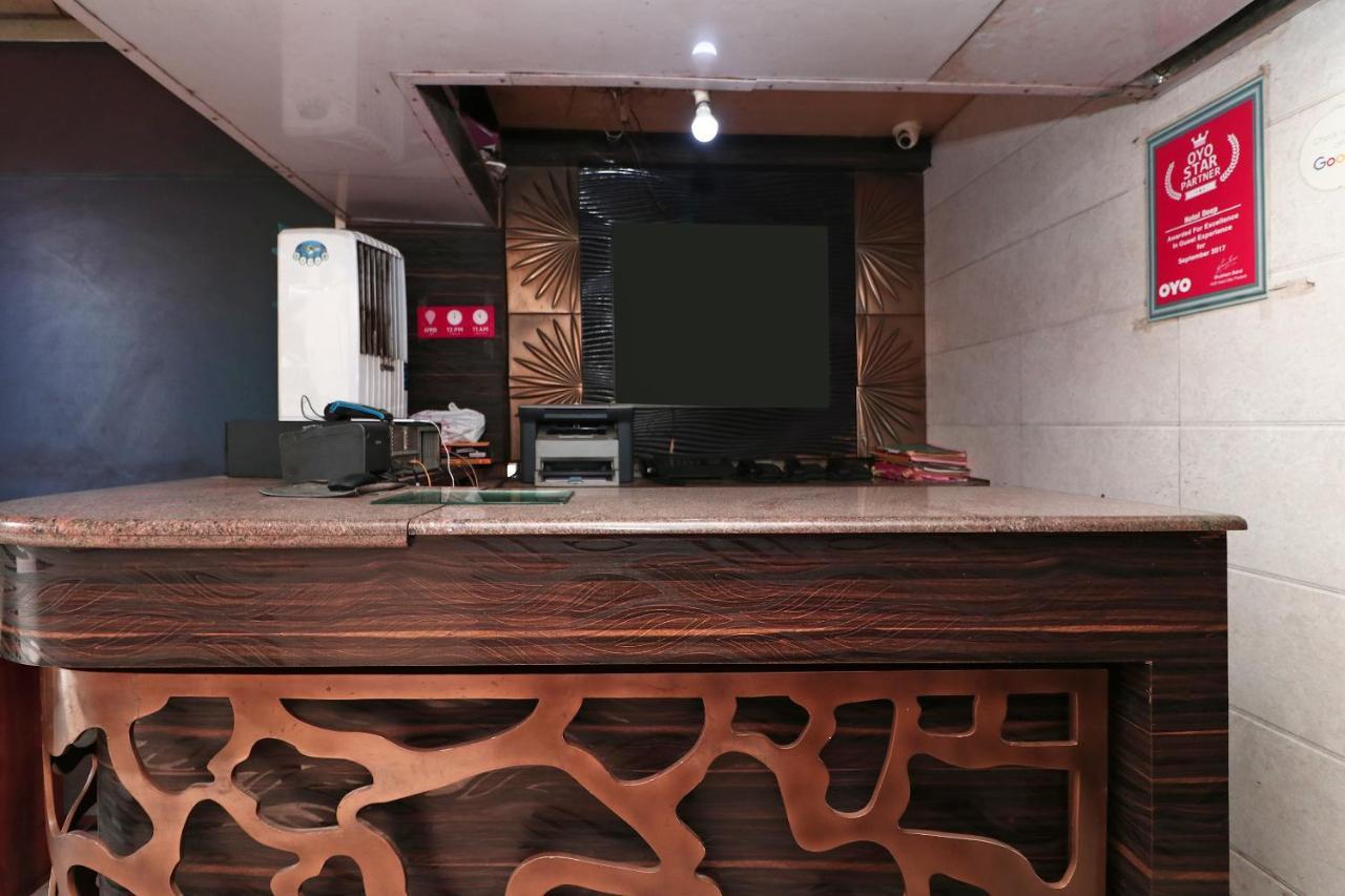 首都o 12172迪普高级酒店 坎普尔 外观 照片